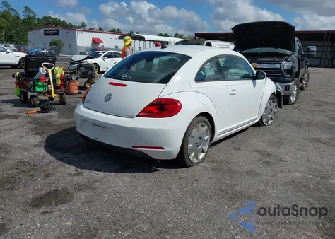 2012 Volkswagen Beetle 2.5L from USA, damaged, VIN 3VWJP7AT1CM626897